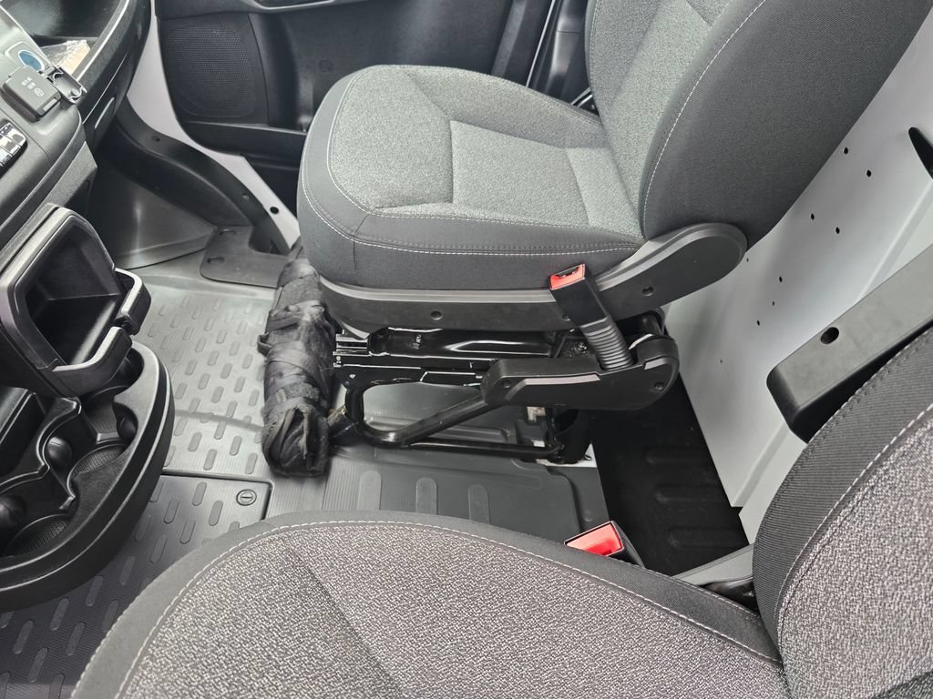 Used 2023 RAM ProMaster 2500 w/ Driver Convenience Group FWD image 26