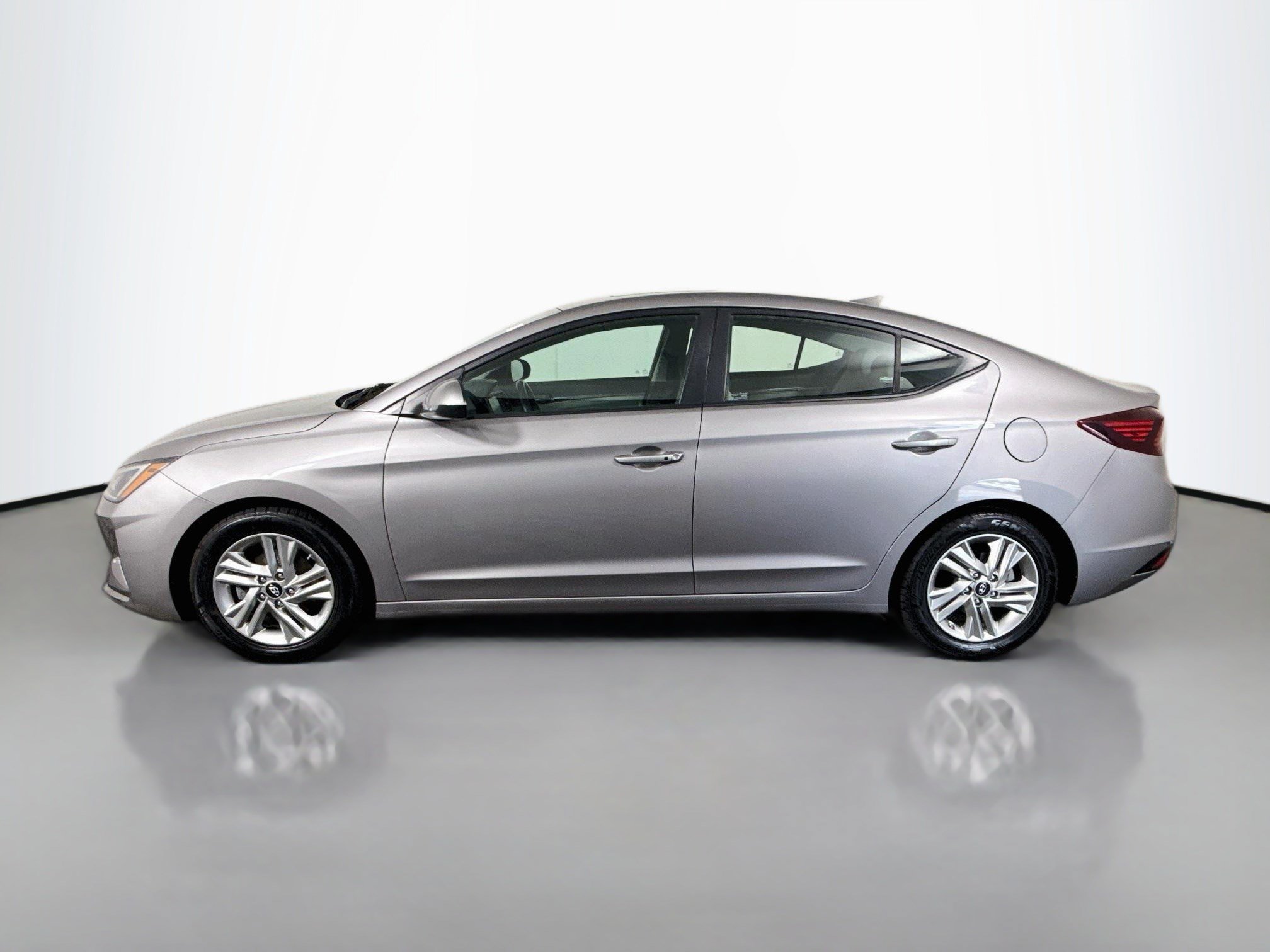 Used 2020 Hyundai Elantra Value Edition FWD image 6