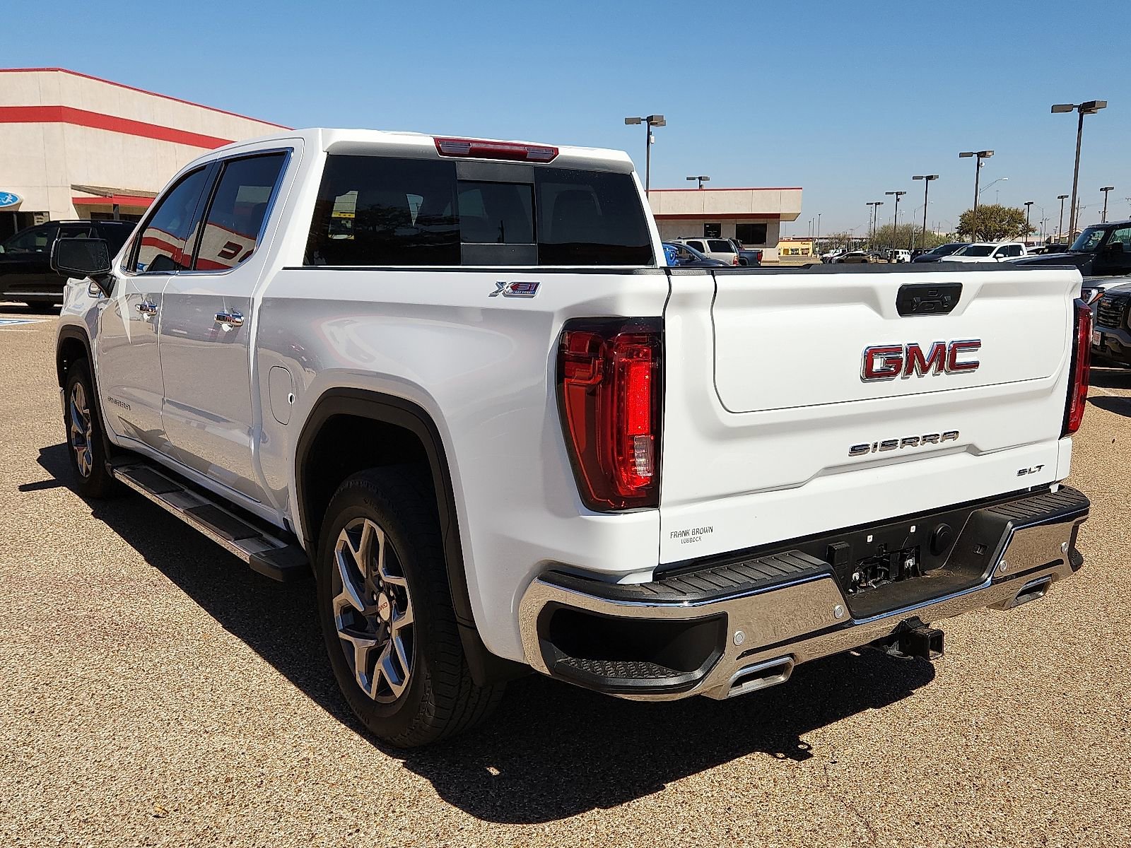 Used 2025 GMC Sierra 1500 SLT image 3