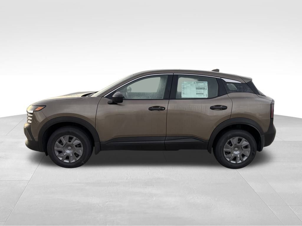 Used 2025 Nissan Kicks S image 4