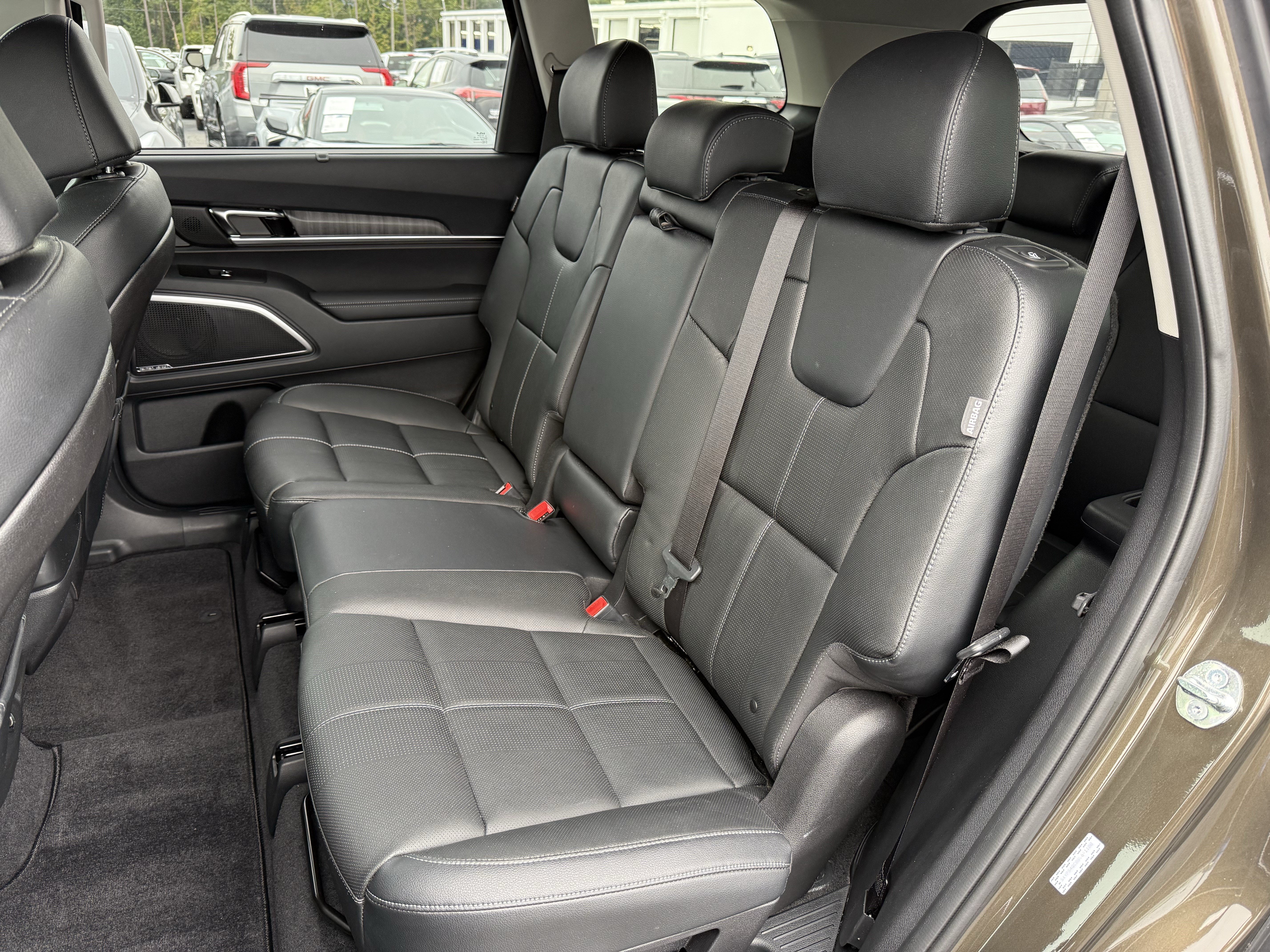Used 2025 Kia Telluride SX FWD image 34