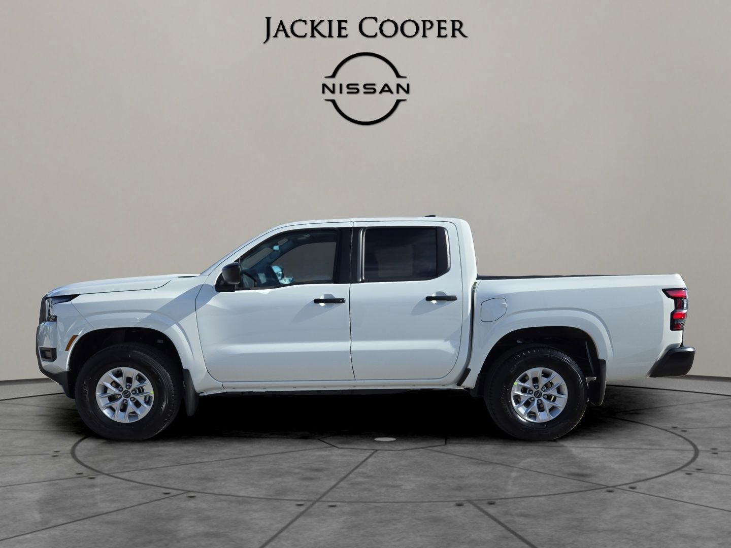 New 2026 Nissan Frontier S image 2