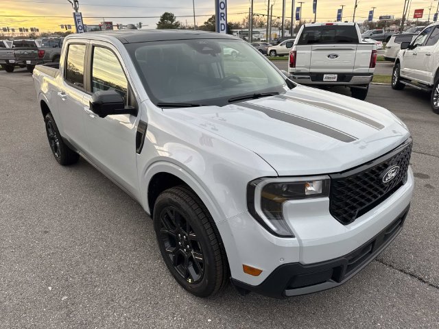 New 2026 Ford Maverick Lariat w/ Black Appearance Package AWD/4WD image 3