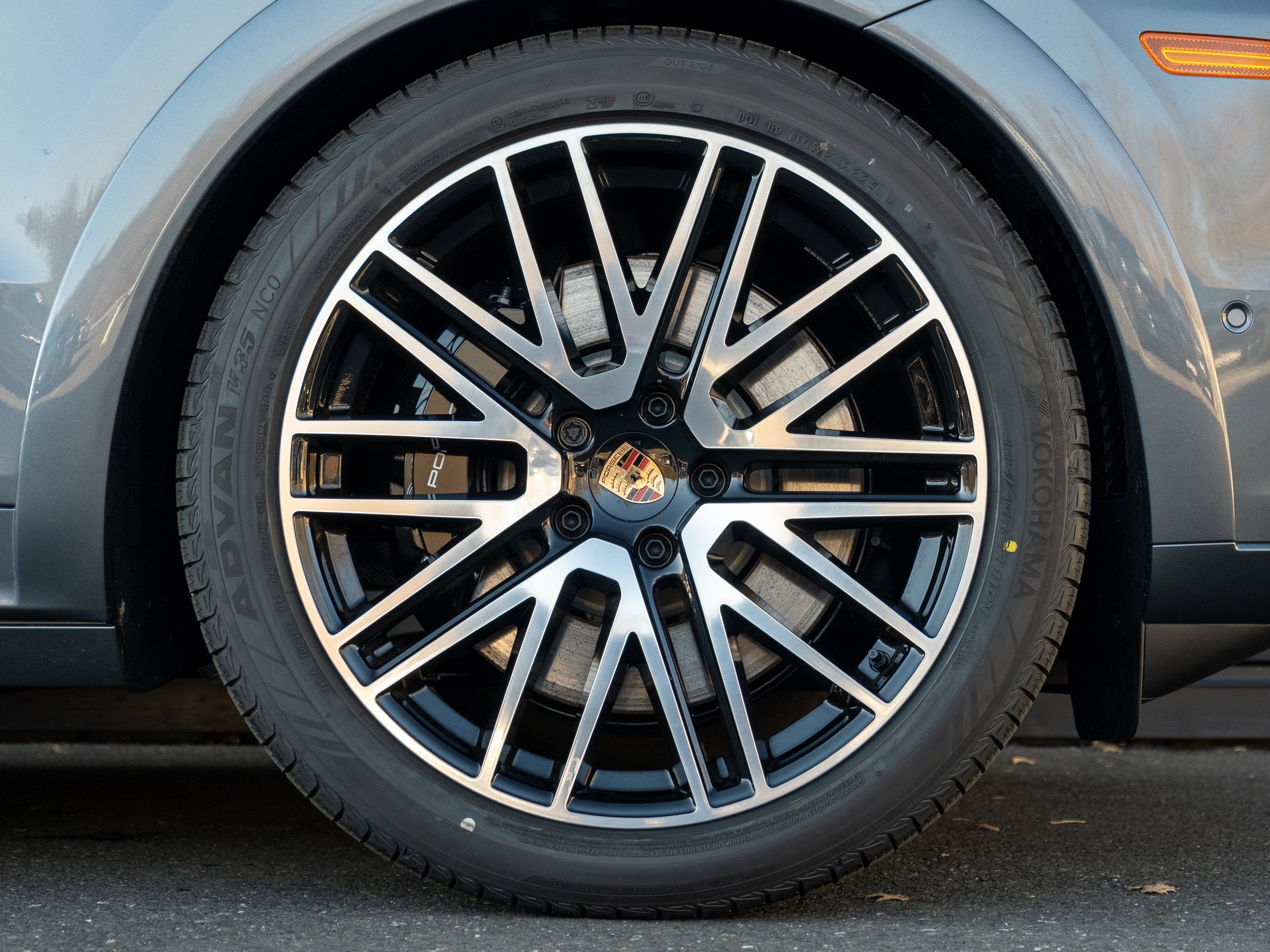 New 2026 Porsche Cayenne GTS image 15