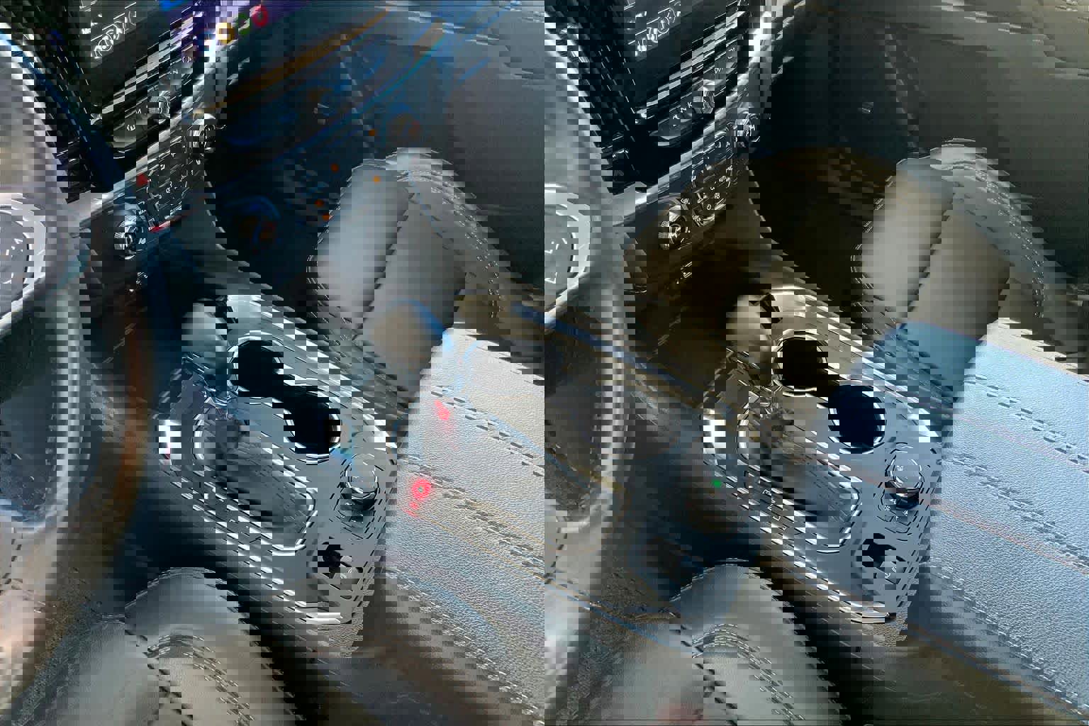 Used 2021 Chevrolet Traverse RS image 17