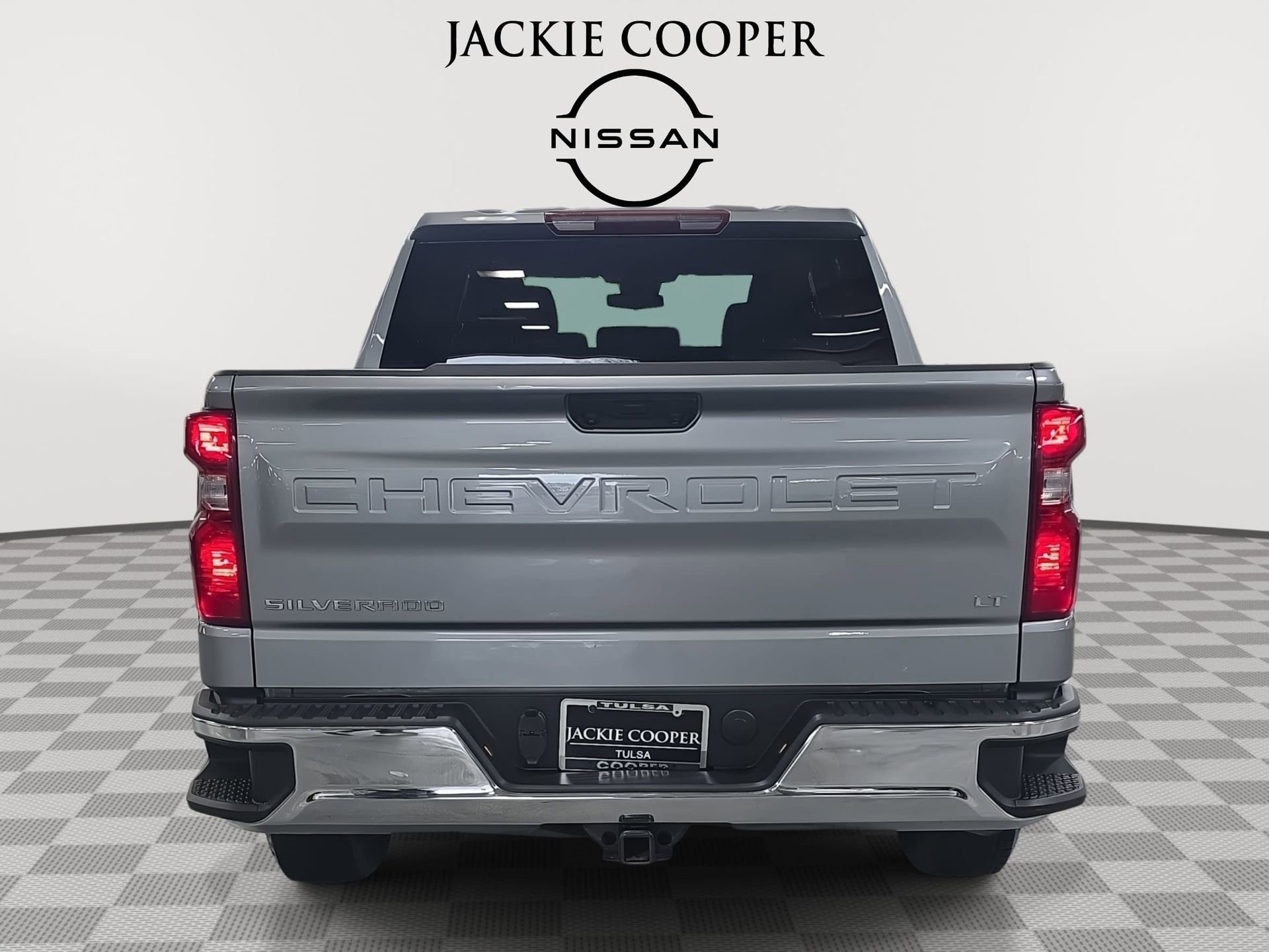 Used 2025 Chevrolet Silverado 1500 LT image 6