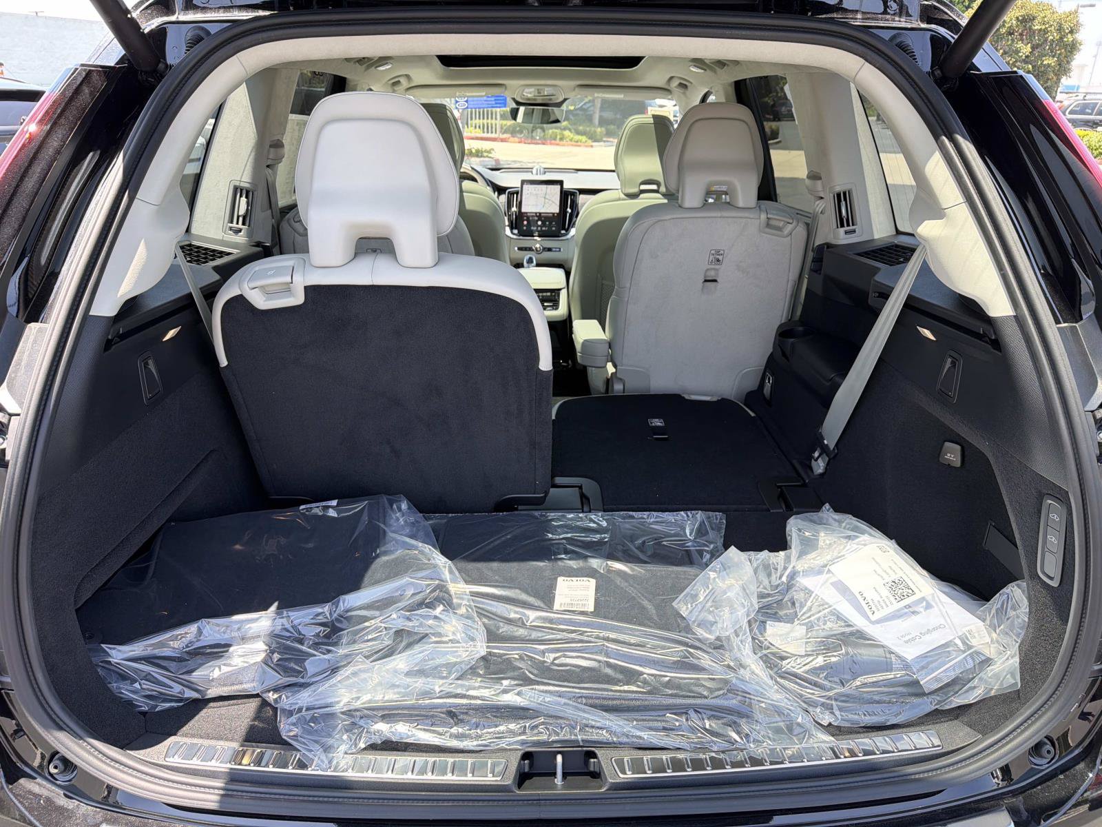 New 2026 Volvo XC90 T8 Ultra w/ Lounge Package AWD/4WD image 19