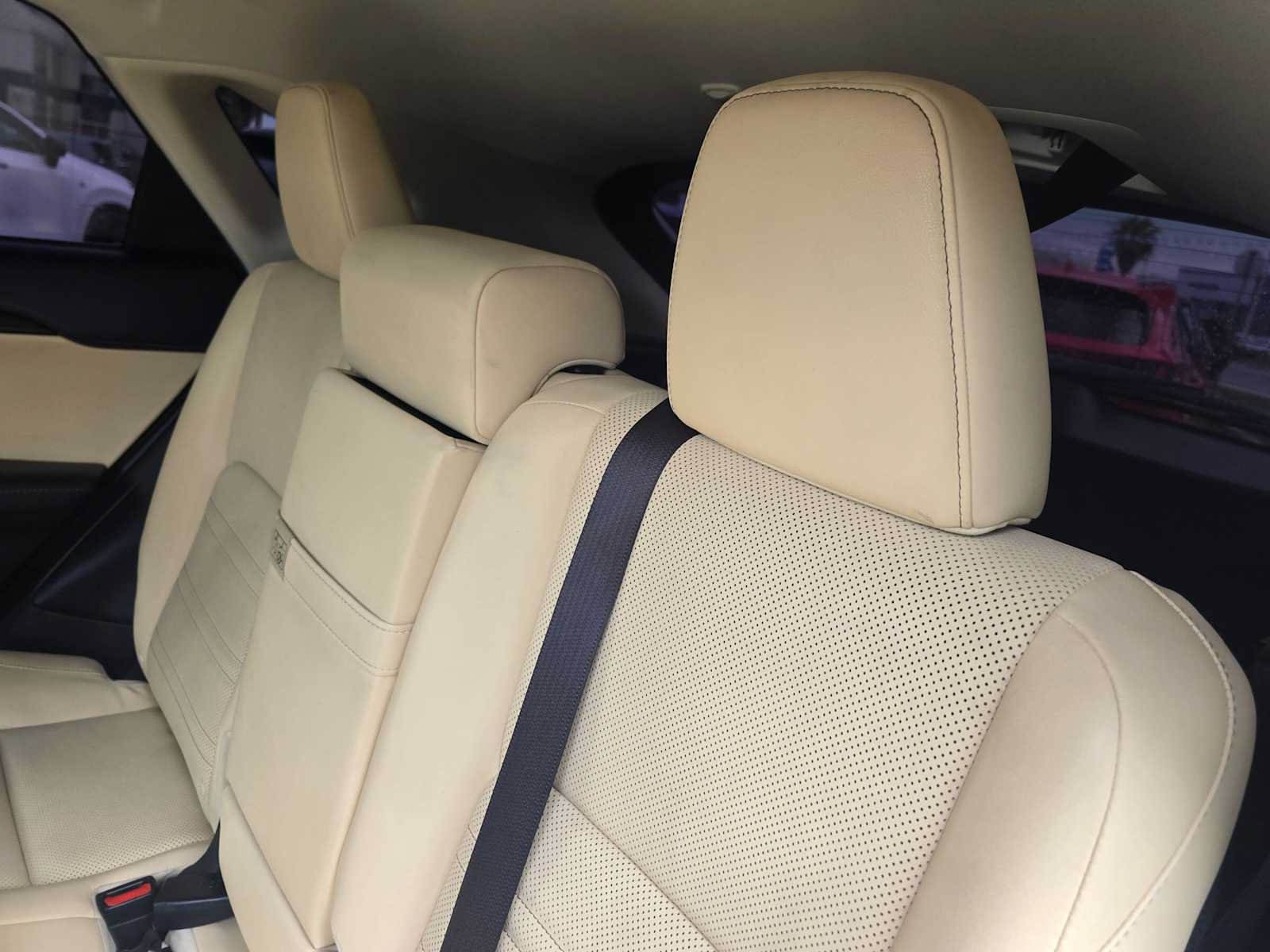 Used 2015 Lexus NX 300h FWD w/ Premium Package image 18