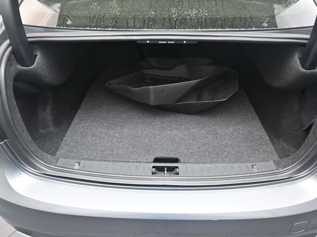 Used 2017 Volvo S60 T5 Cross Country Platinum image 19