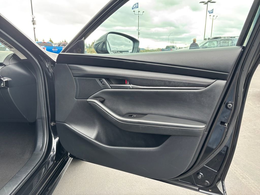 Used 2025 MAZDA MAZDA3 s image 26