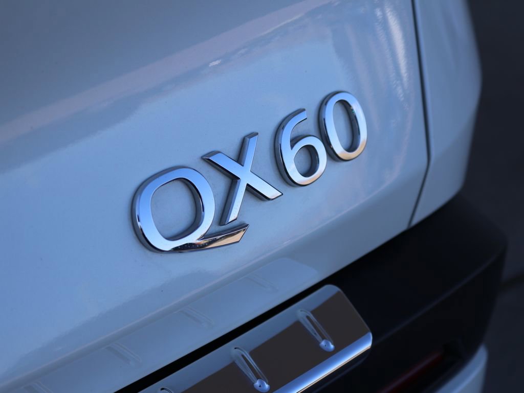 Certified 2023 INFINITI QX60 Luxe w/ Cargo Package AWD/4WD image 32