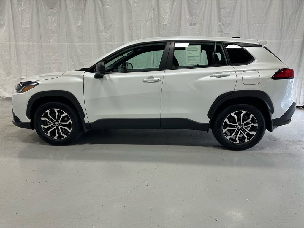 Used 2025 Toyota Corolla Cross AWD Hybrid image 4