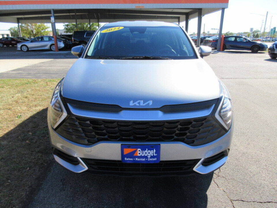 Used 2024 Kia Sportage LX image 8