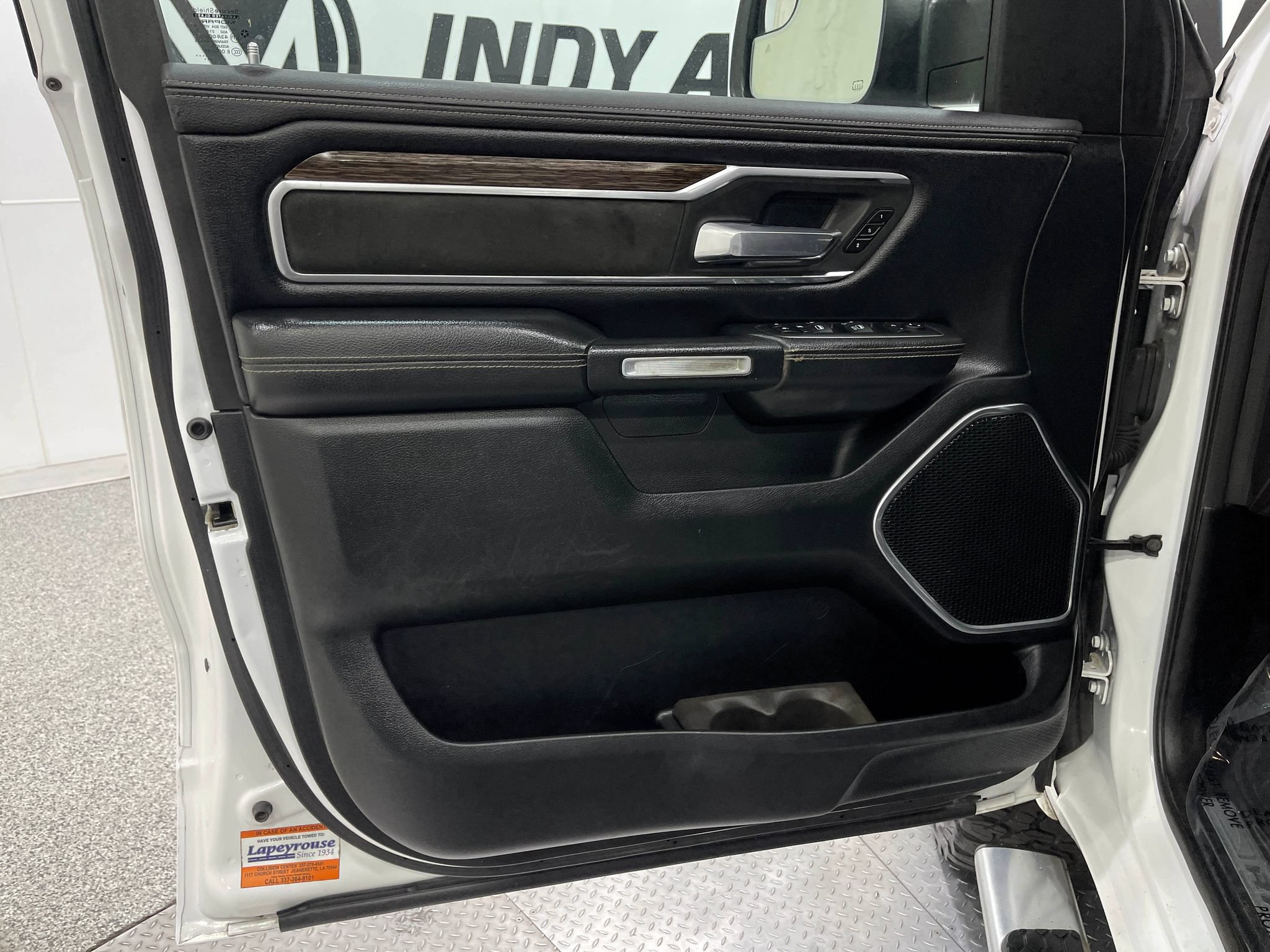 Used 2020 RAM 1500 Laramie AWD/4WD image 14