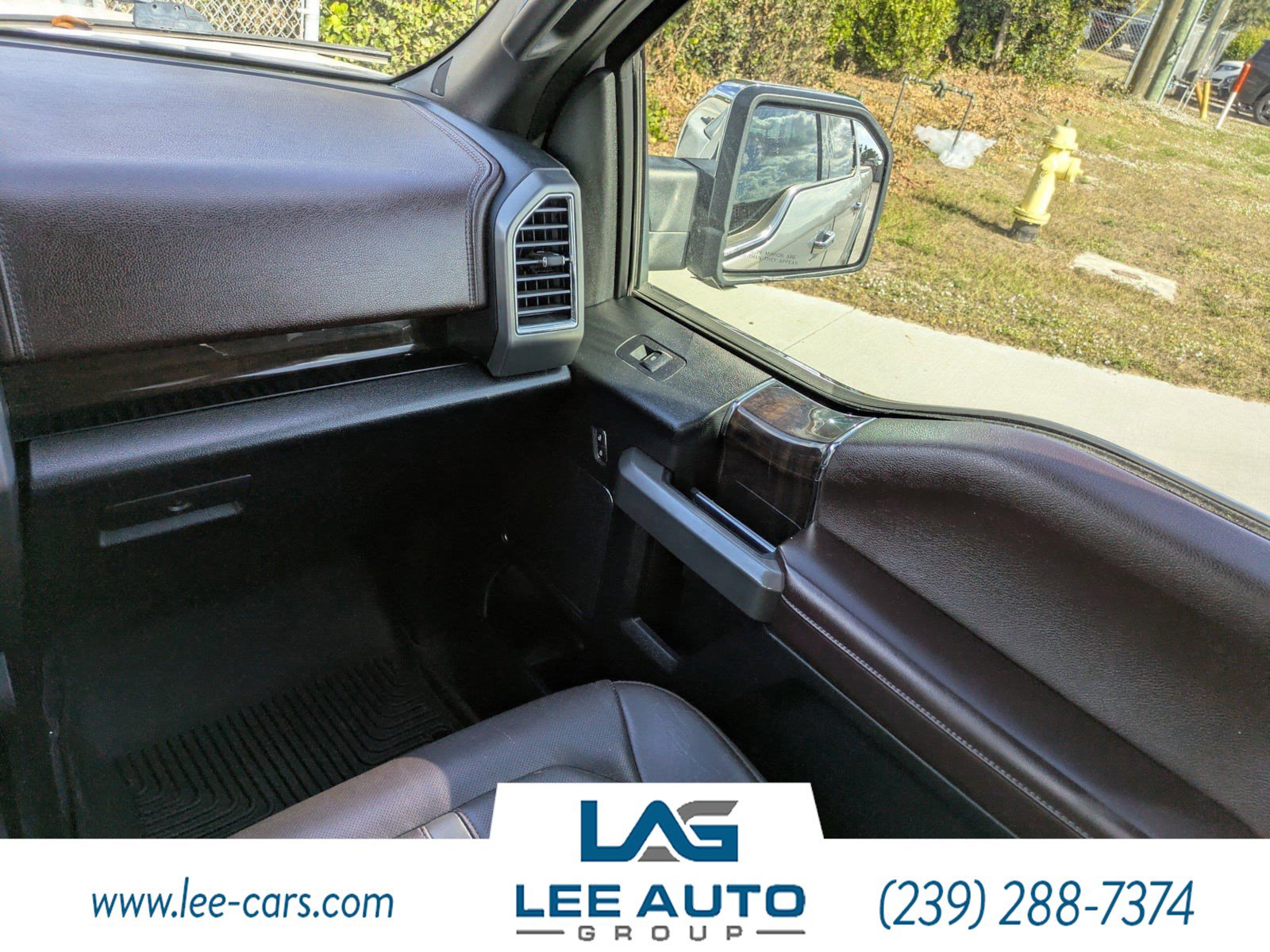 Used 2015 Ford F150 Platinum w/ Trailer Tow Package image 13