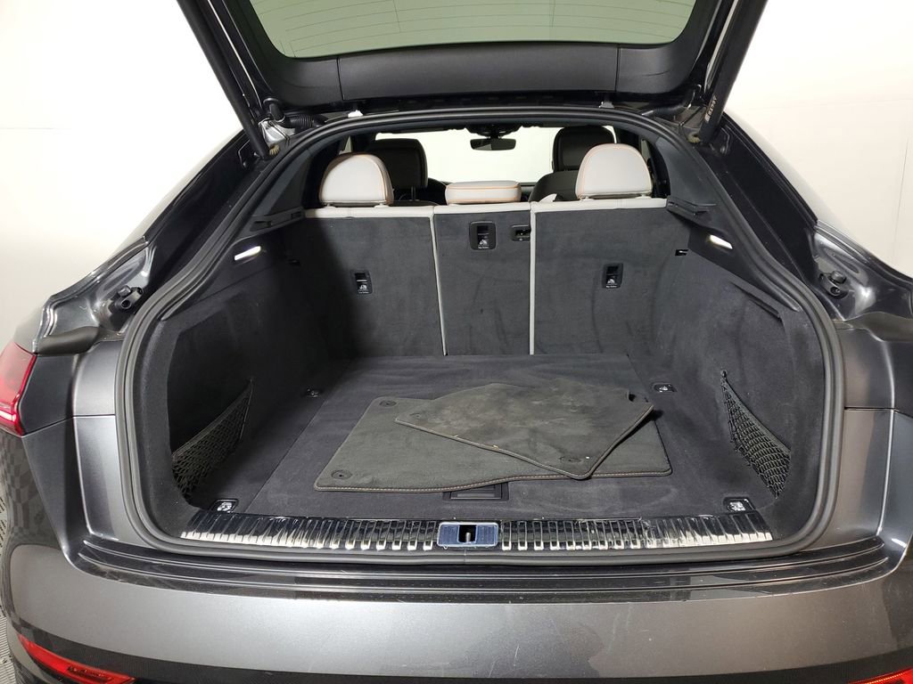 Certified 2024 Audi Q8 e-tron Prestige w/ Prestige Package AWD/4WD image 8