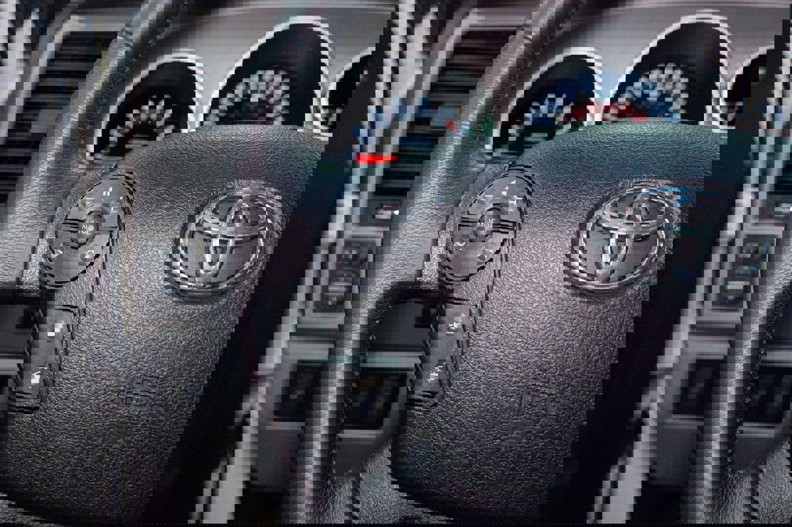 Used 2010 Toyota Sequoia Limited image 48