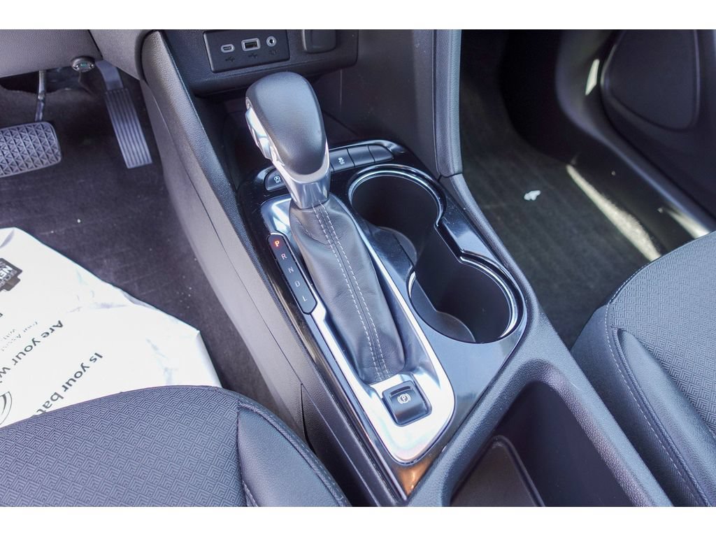 Used 2022 Buick Encore GX Select AWD/4WD image 20