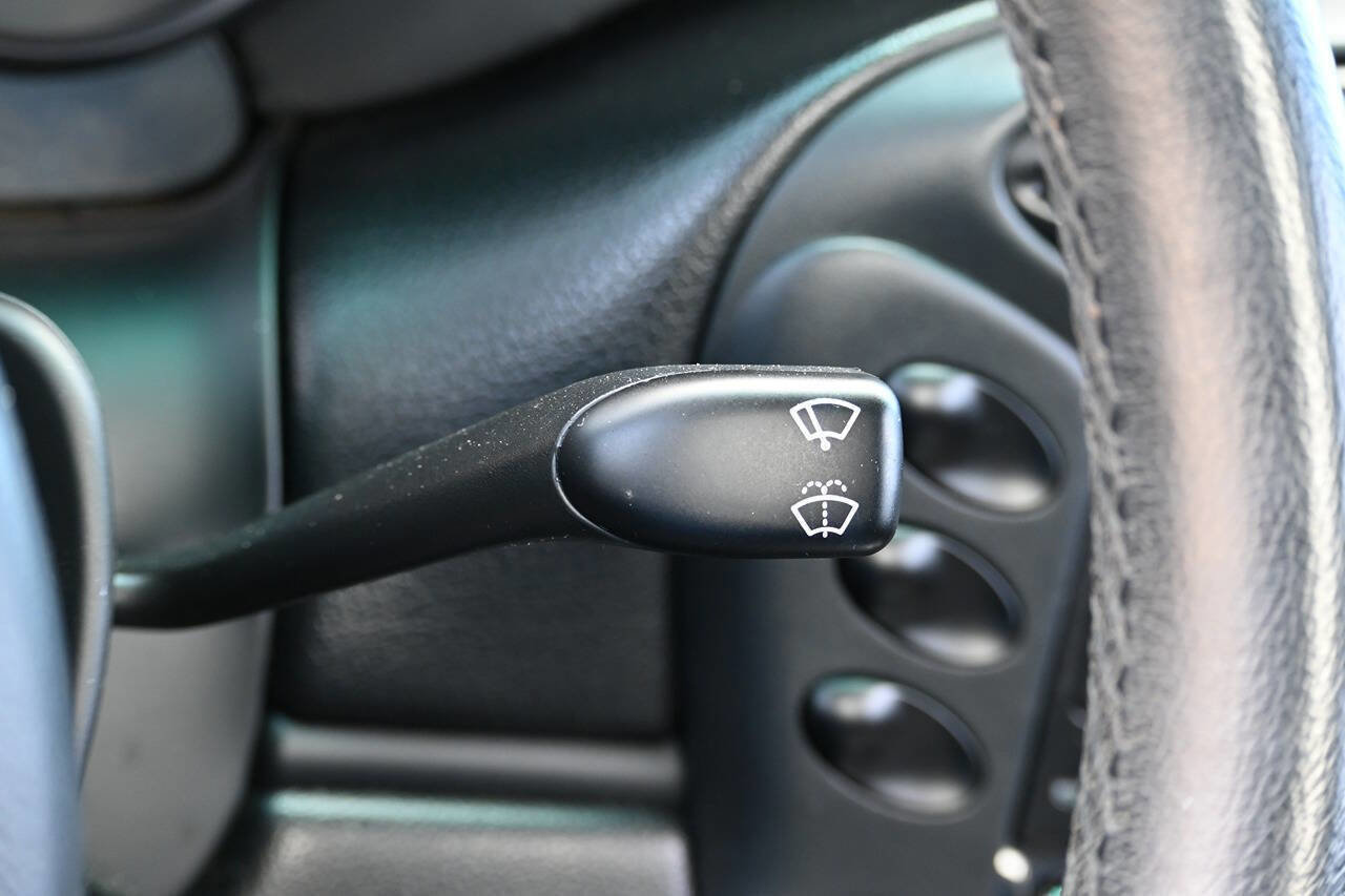 Used 2002 Porsche Boxster image 32