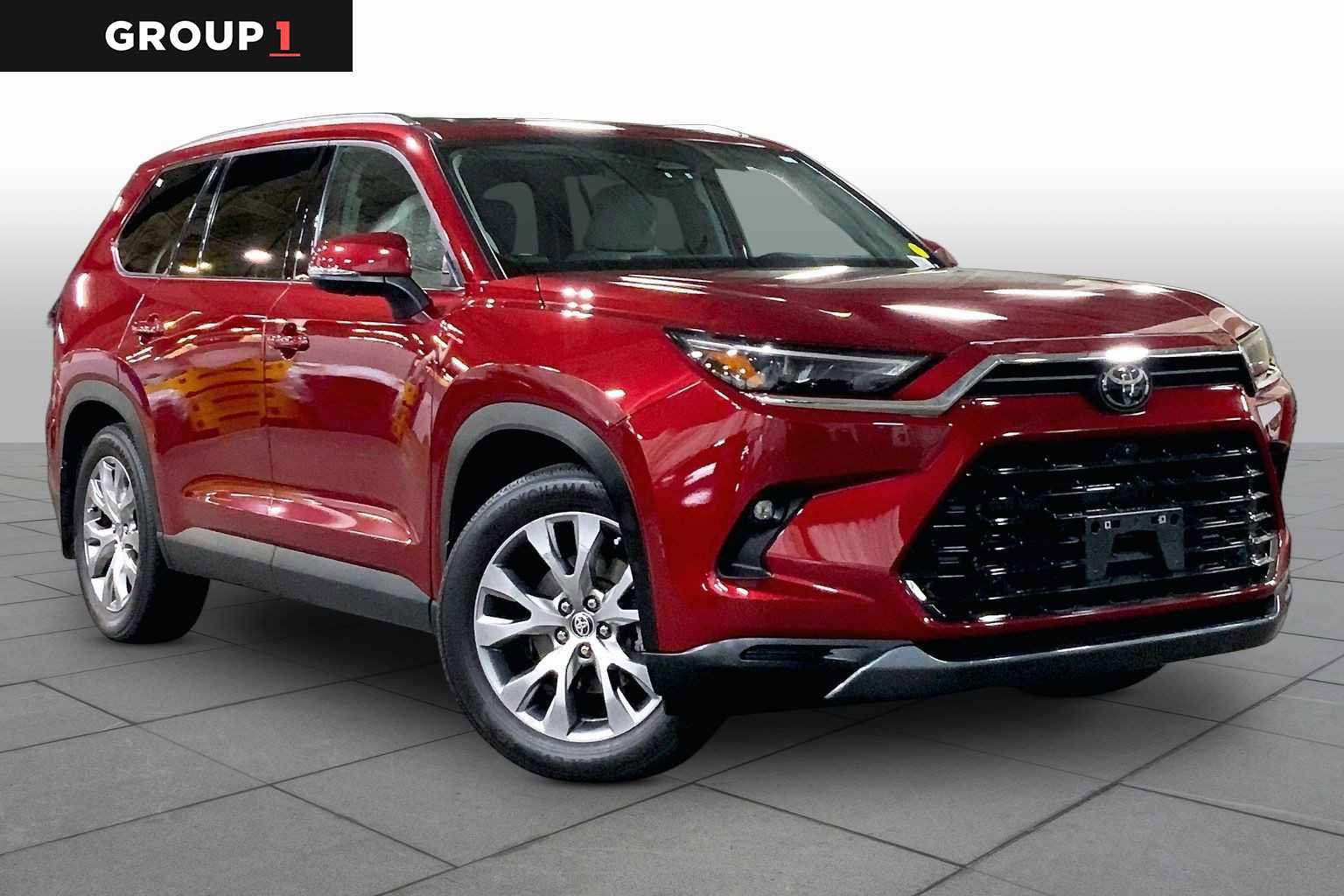 Used 2024 Toyota Grand Highlander Limited image 3
