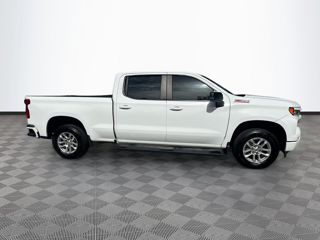 Used 2024 Chevrolet Silverado 1500 RST w/ Z71 Off-Road Package AWD/4WD image 5