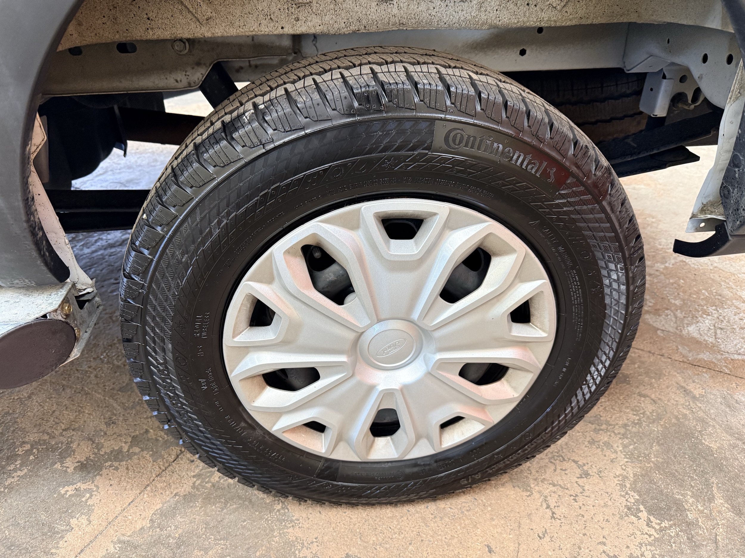 Used 2025 Ford Transit 250 Low Roof w/ Exterior Upgrade Package RWD image 6