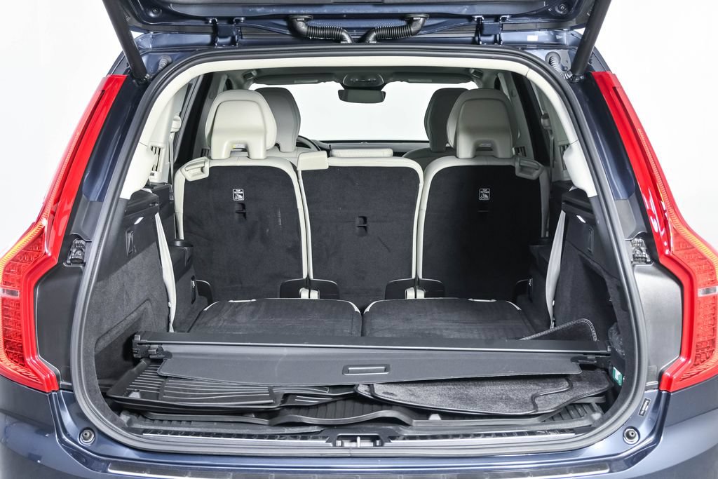 Certified 2024 Volvo XC90 B5 Plus w/ Protection Package Premier AWD/4WD image 33