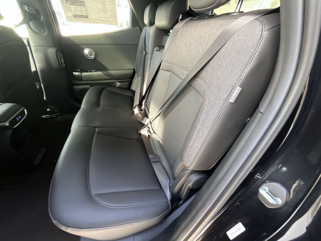 New 2025 Genesis GV60 Advanced AWD/4WD image 25