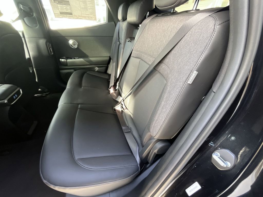 New 2025 Genesis GV60 Advanced AWD/4WD image 25