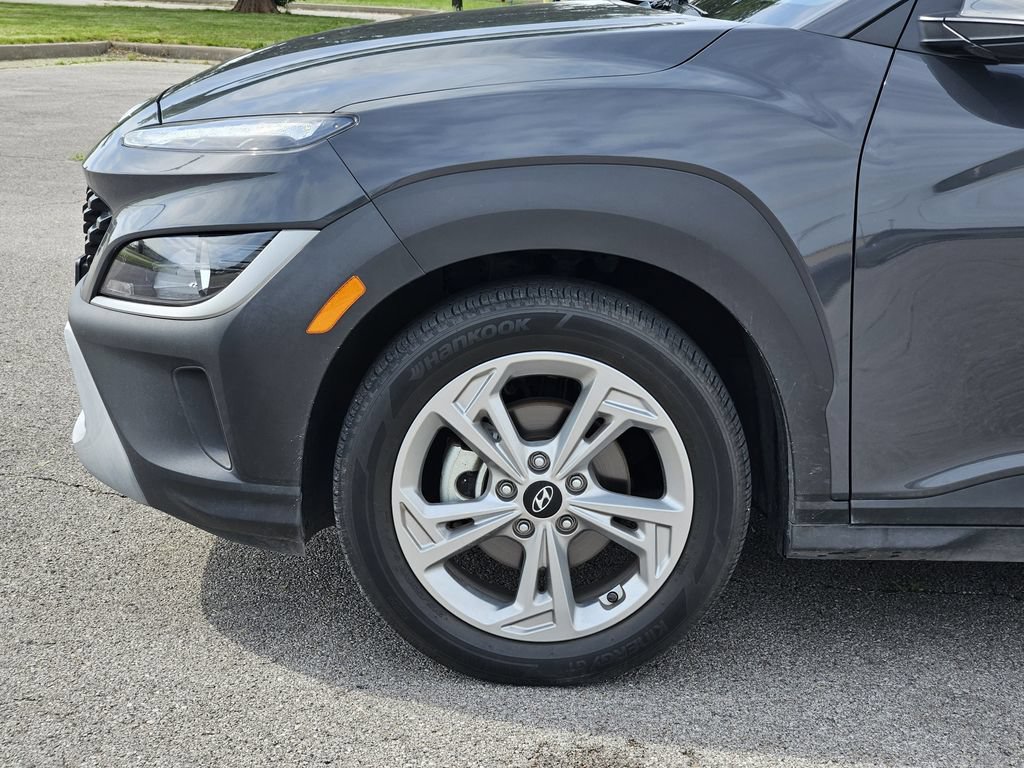 Used 2023 Hyundai Kona SEL FWD image 6