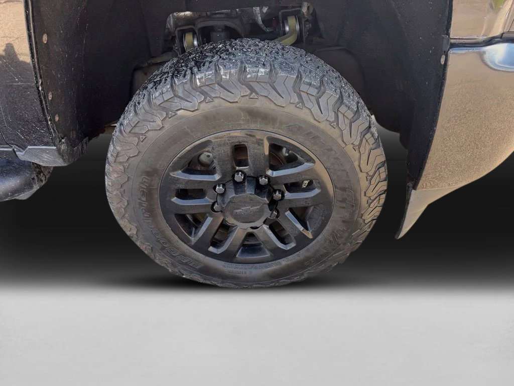 Used 2018 Chevrolet Silverado 2500 LTZ w/ Midnight Edition AWD/4WD image 32