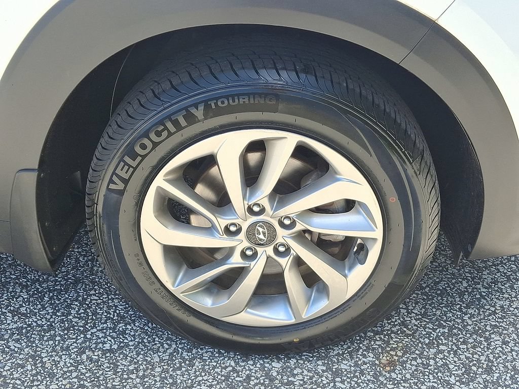 Used 2017 Hyundai Tucson SE Plus FWD image 8