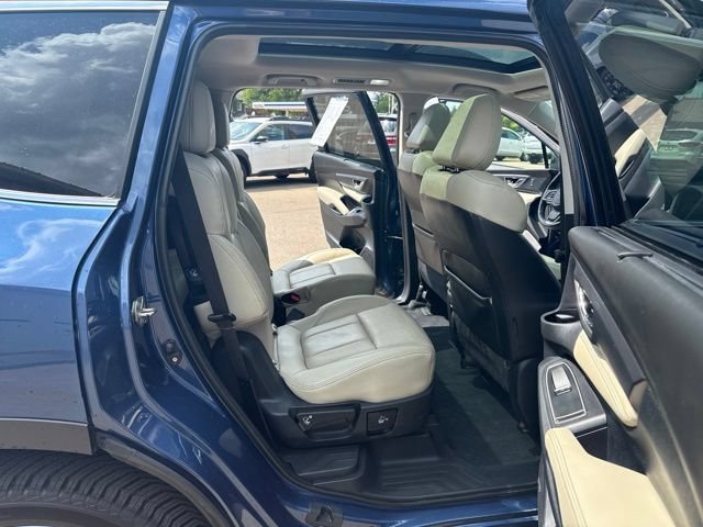Used 2020 Subaru Ascent Limited w/ Technology Package AWD/4WD image 15