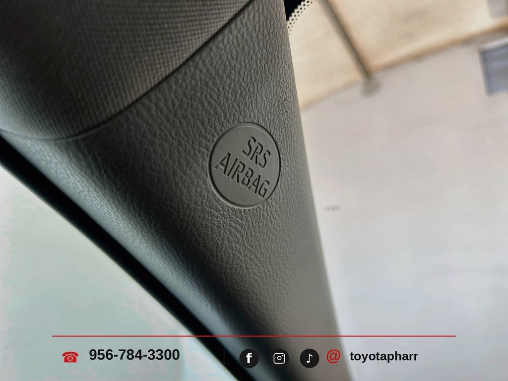 Used 2024 Toyota Camry SE AWD/4WD image 25