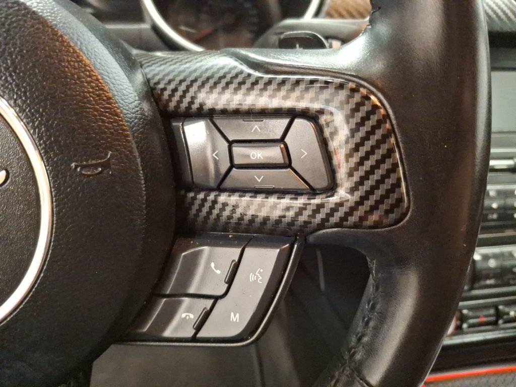 Used 2018 Ford Mustang Coupe RWD image 18
