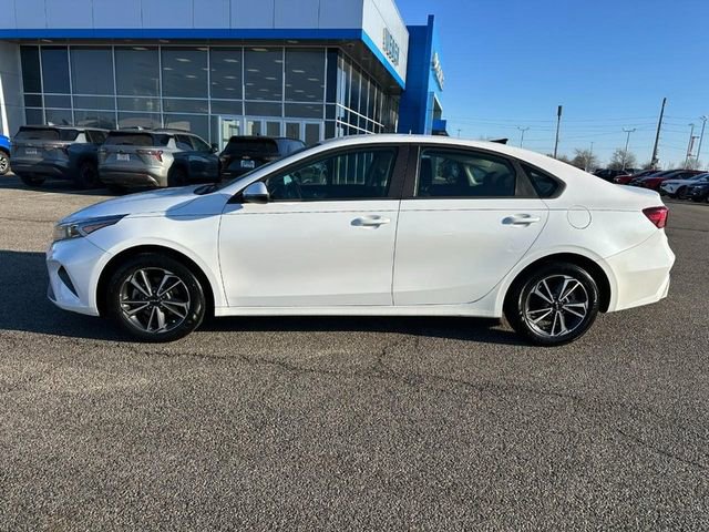 Used 2024 Kia Forte LXS w/ LXS Technology Package image 2