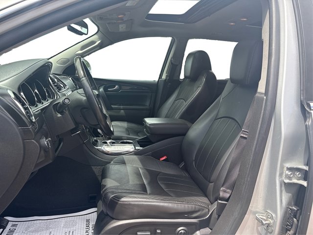 Used 2017 Buick Enclave Leather AWD/4WD image 10