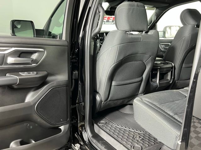 New 2026 RAM 1500 4x4 Crew Cab image 24