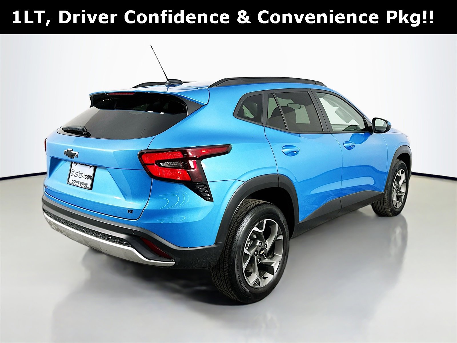 Used 2025 Chevrolet Trax LT w/ Driver Confidence Package image 8