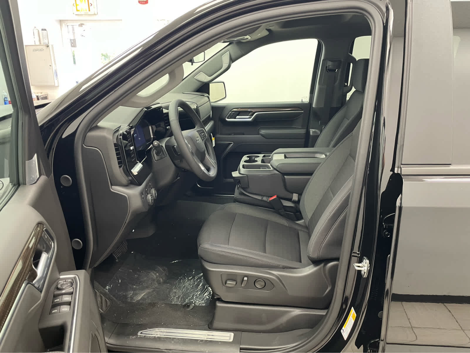 New 2026 Chevrolet Silverado 1500 RST w/ RST Select Package AWD/4WD image 8