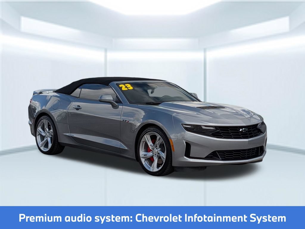 Used 2023 Chevrolet Camaro LT RWD image 9