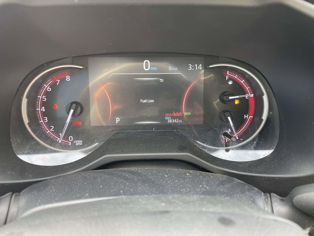 Used 2023 Toyota RAV4 XLE Premium image 38