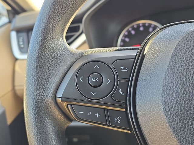 Used 2019 Toyota RAV4 LE image 19