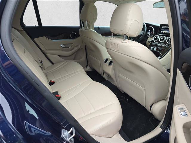Used 2019 Mercedes-Benz GLC 300 4MATIC image 11