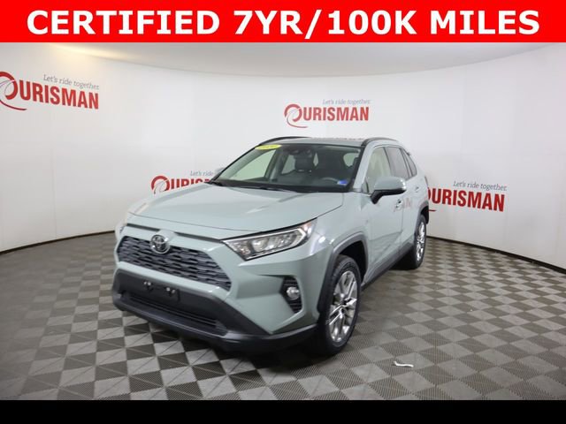 Used 2020 Toyota RAV4 XLE Premium image 3