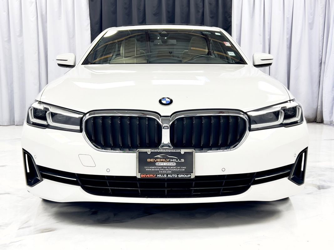 Used 2021 BMW 530i xDrive w/ Convenience Package image 2