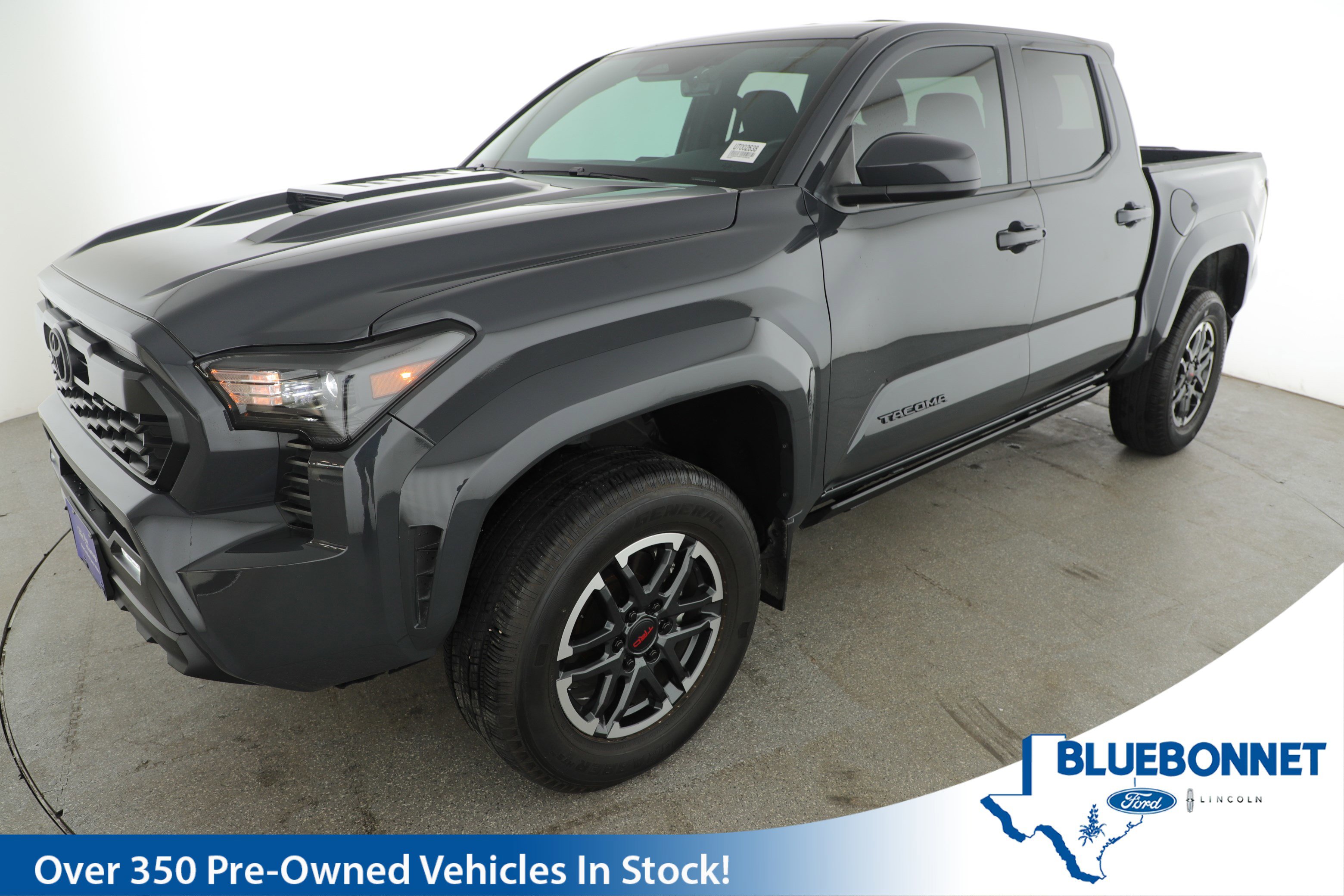 Used 2024 Toyota Tacoma TRD Sport image 1