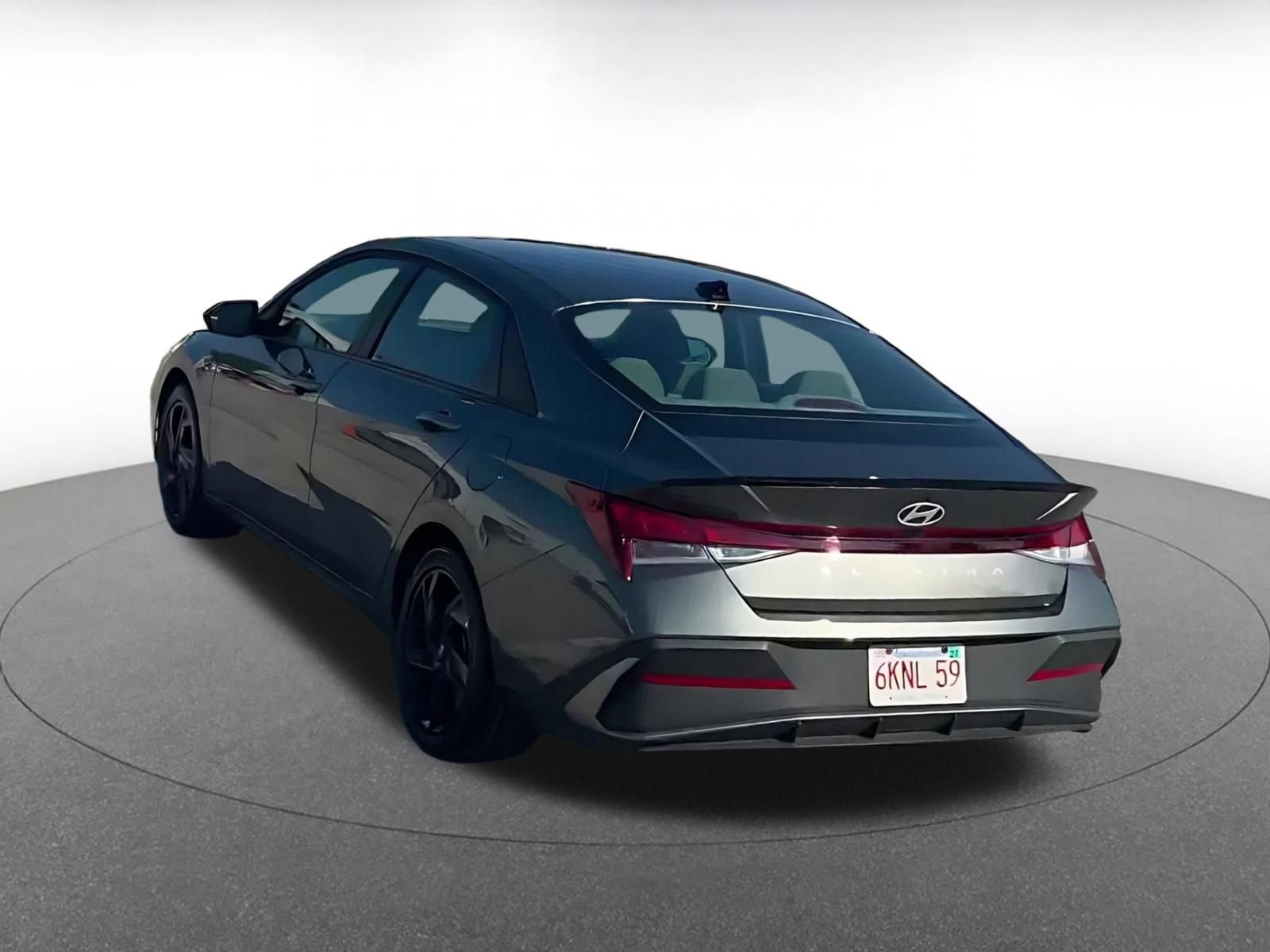 Used 2026 Hyundai Elantra Sport FWD image 11