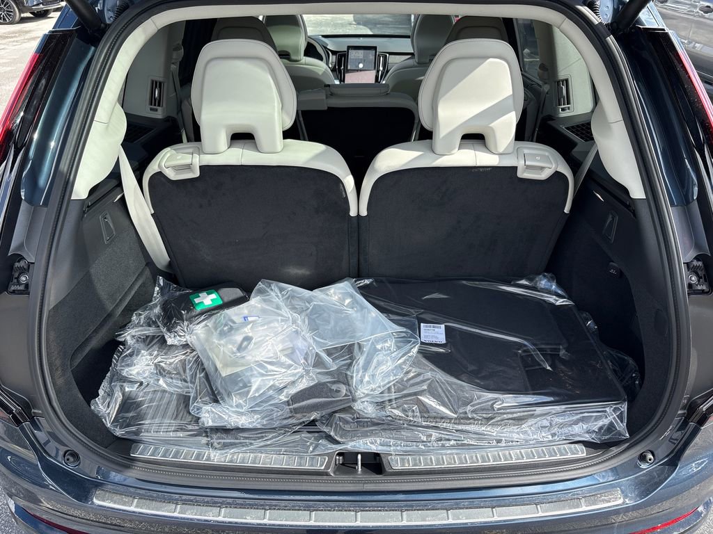 New 2026 Volvo XC90 B6 Ultra w/ Protection Package Premier image 21