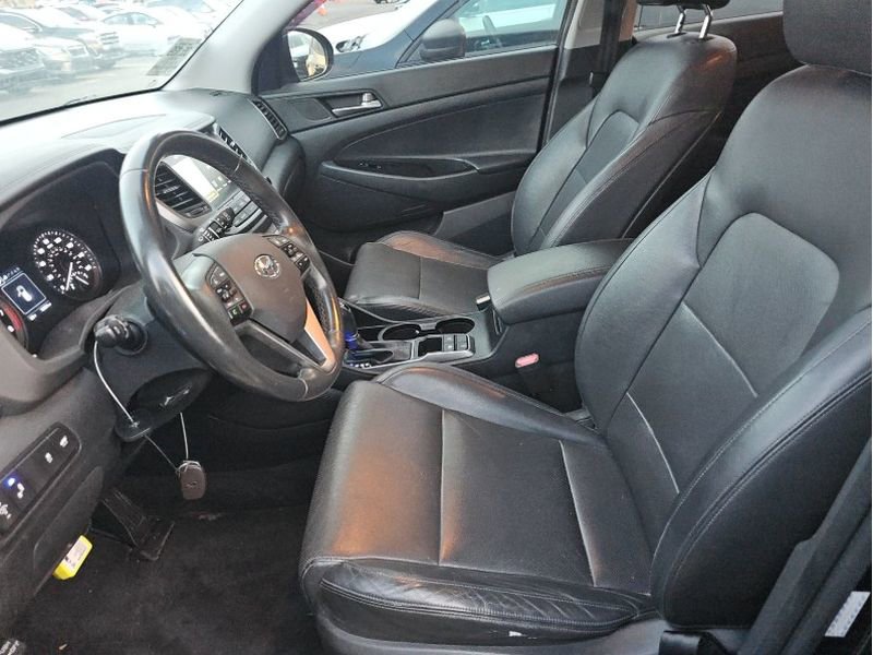 Used 2016 Hyundai Tucson Limited image 11